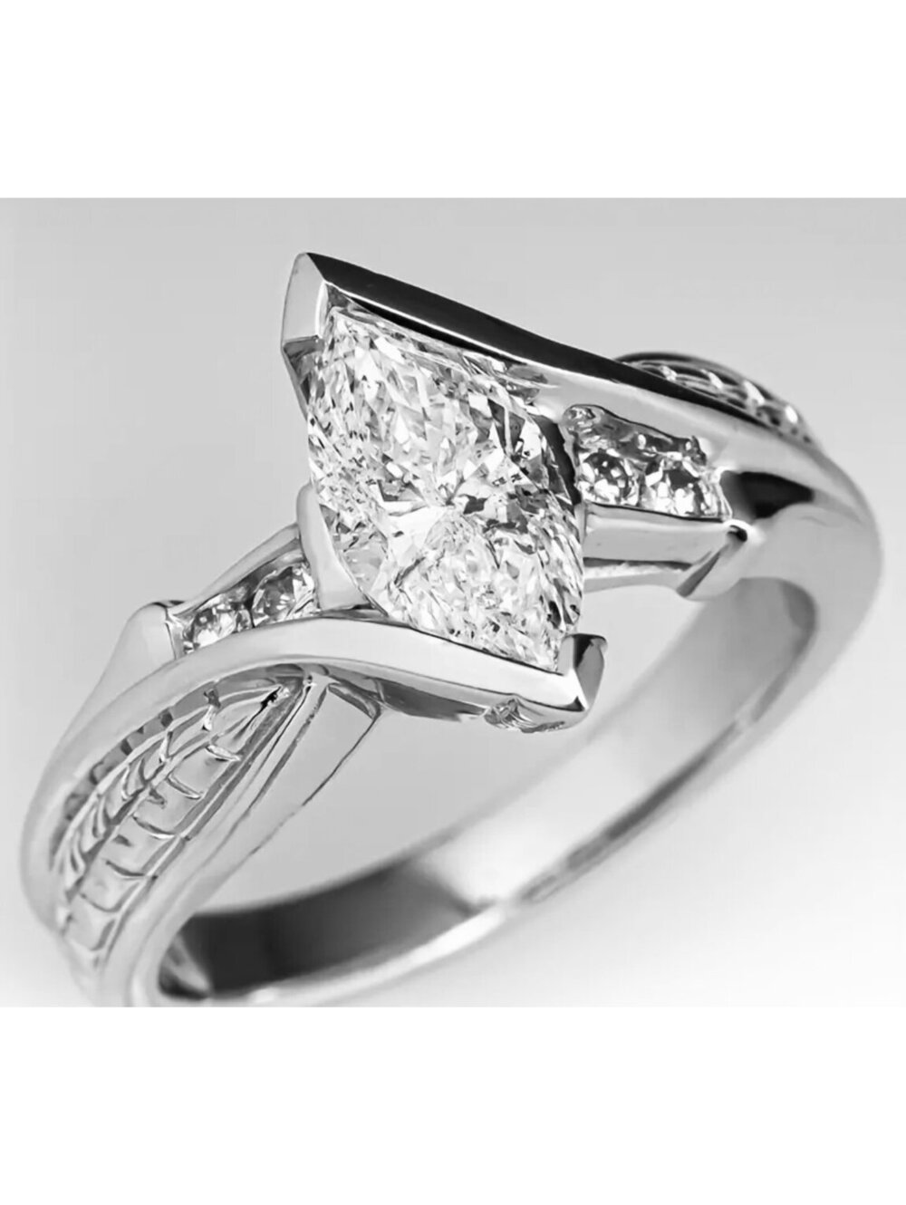 New - Engagement Style Cubic Zirconia Ring - Size 7